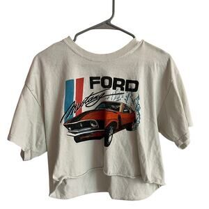 Ford Women's Cropped Graphic Vintage Ford Mustang T-Shirt Size M/L